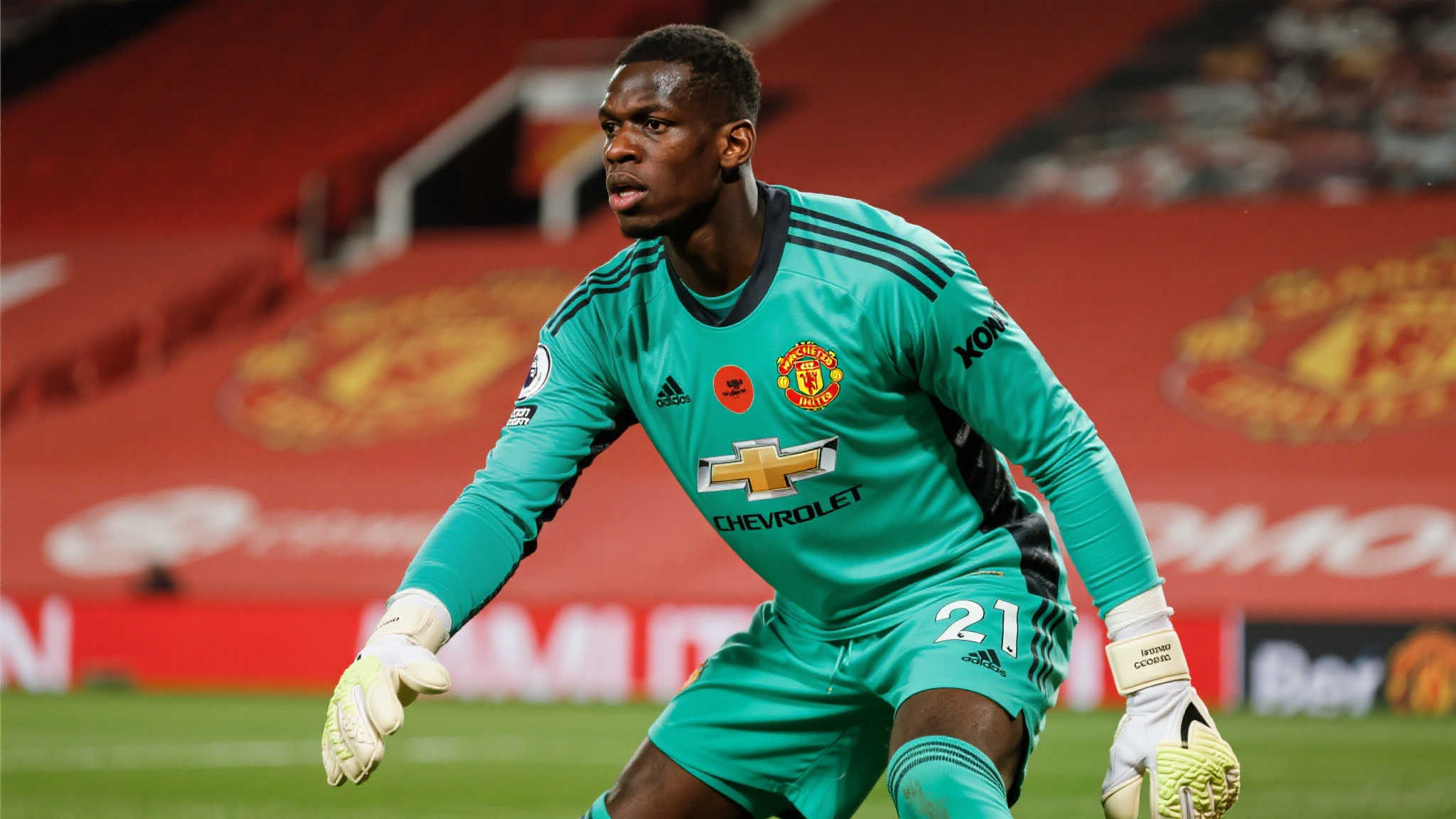 奥纳纳决心留守曼联,力证自身实力给阿莫林看 奥纳纳决心留守曼联,力证自身实力给阿莫林看